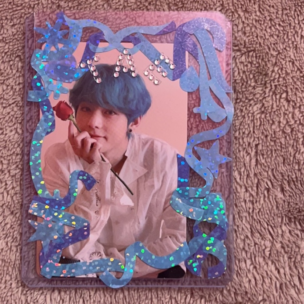 Taehyung decorated photocard holder